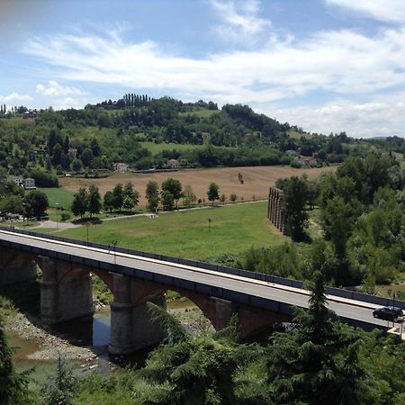 Appartamento Lella Con Meravigliosa Vista Vicino Alle Terme Acqui Terme Cameră foto